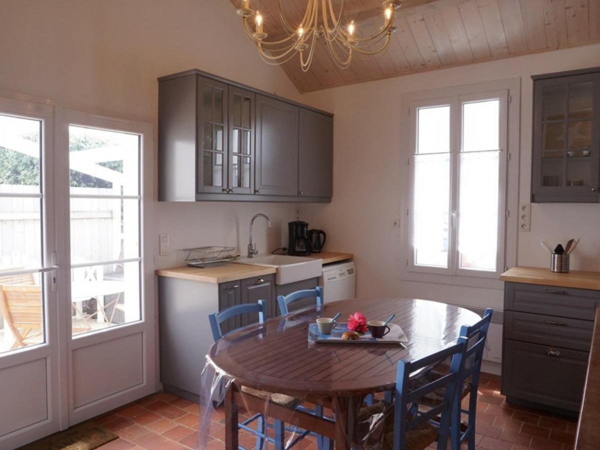 Maison De Plain-Pied Avec Cour, Proche Plage Et Commerces - 4 Couchages, Noirmoutier-En-L'Ile - Fr-1-224B-675 外观 照片